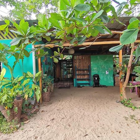 Oasis Hostel Puerto Viejo de Talamanca Екстериор снимка