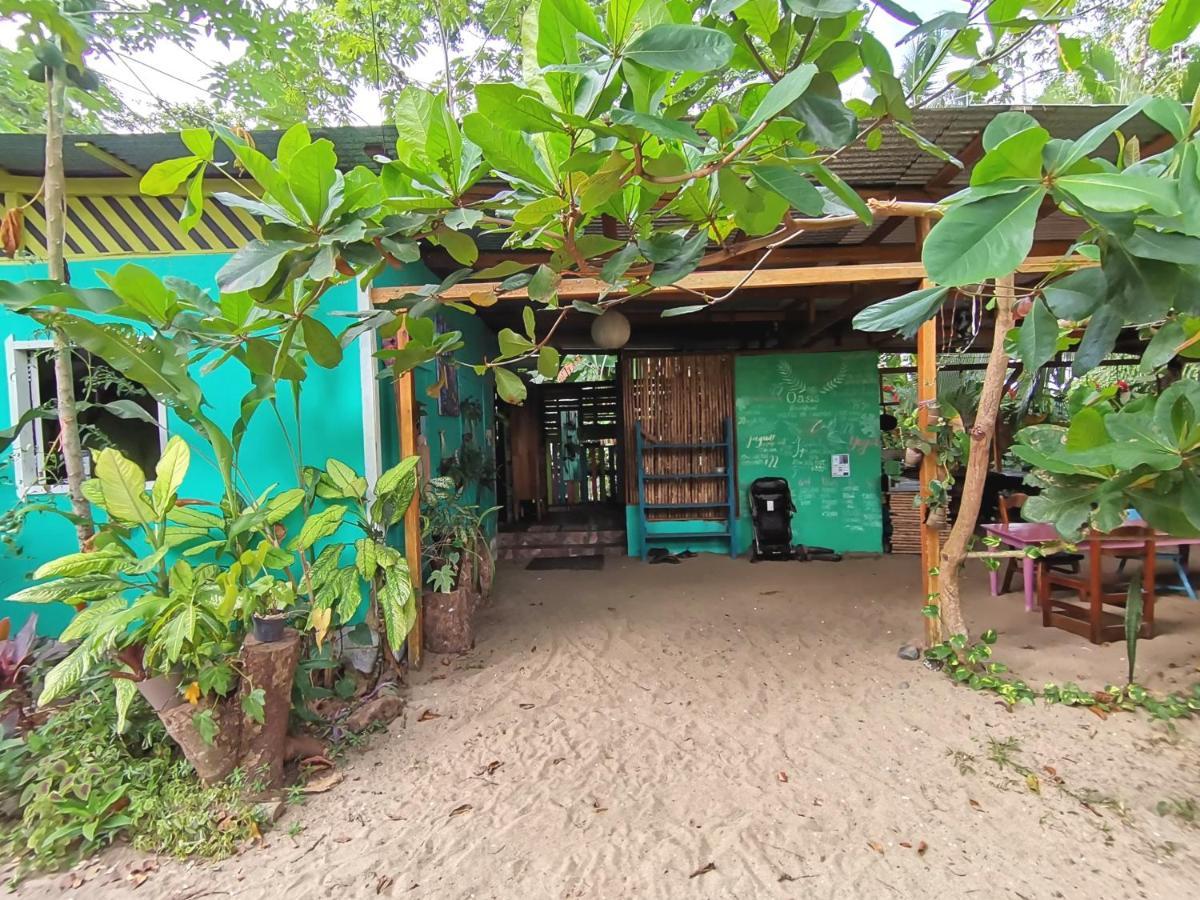 Oasis Hostel Puerto Viejo de Talamanca Екстериор снимка