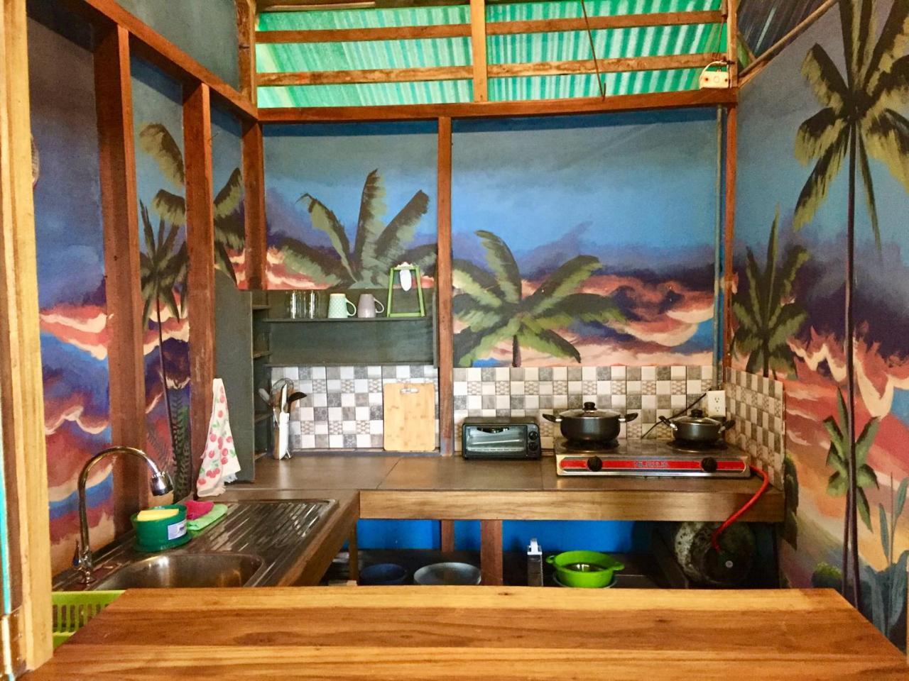 Oasis Hostel Puerto Viejo de Talamanca Екстериор снимка