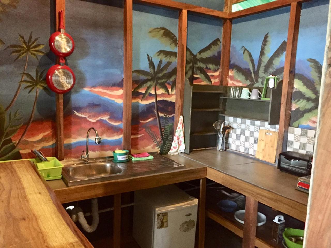 Oasis Hostel Puerto Viejo de Talamanca Екстериор снимка