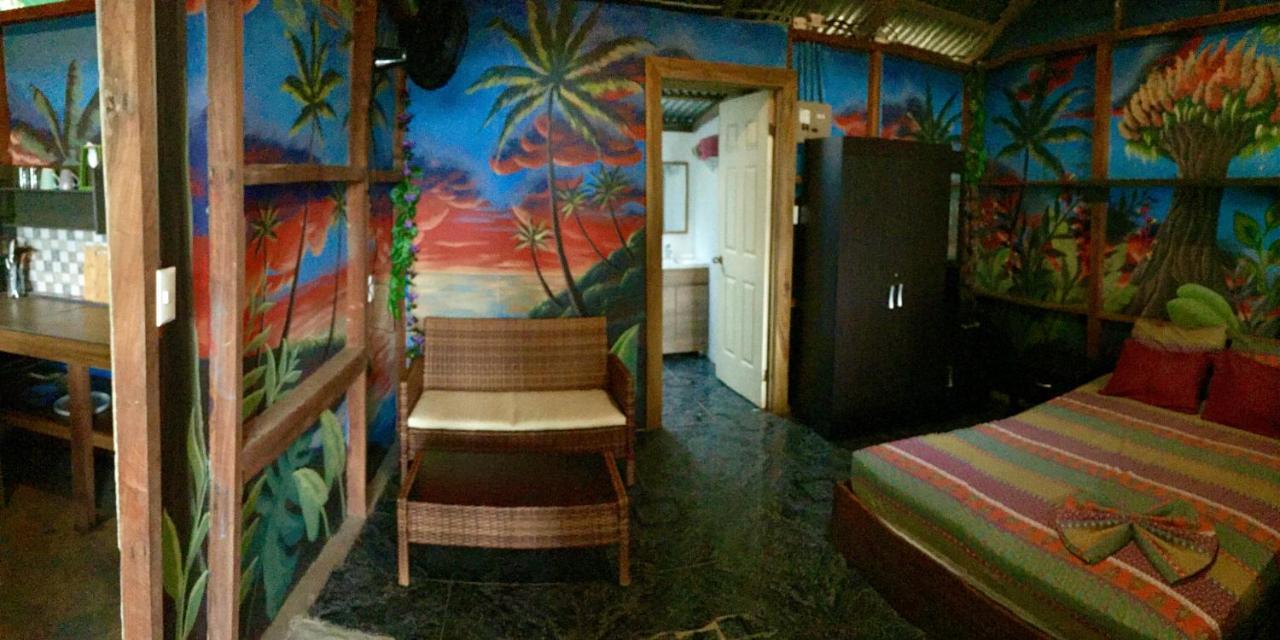 Oasis Hostel Puerto Viejo de Talamanca Екстериор снимка